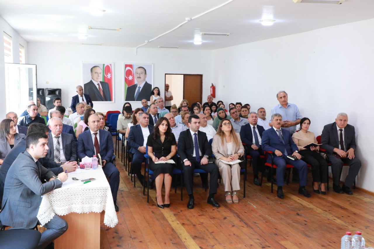 Adil Əliyev Zığda sakinlərlə görüşdü - FOTOLAR